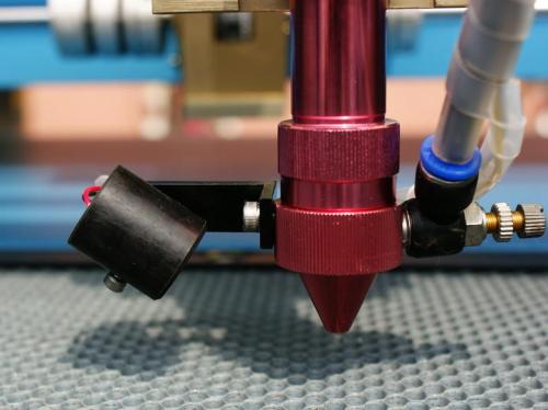 超聲波切割與激光切割的區(qū)別