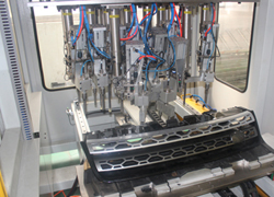 汽車進(jìn)氣格柵超聲波焊機(jī)
